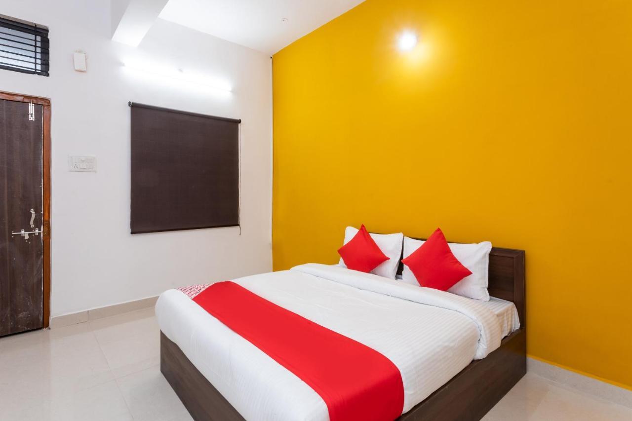 Oyo Hotel Convivial Paradise Shamsgarh Eksteriør bilde