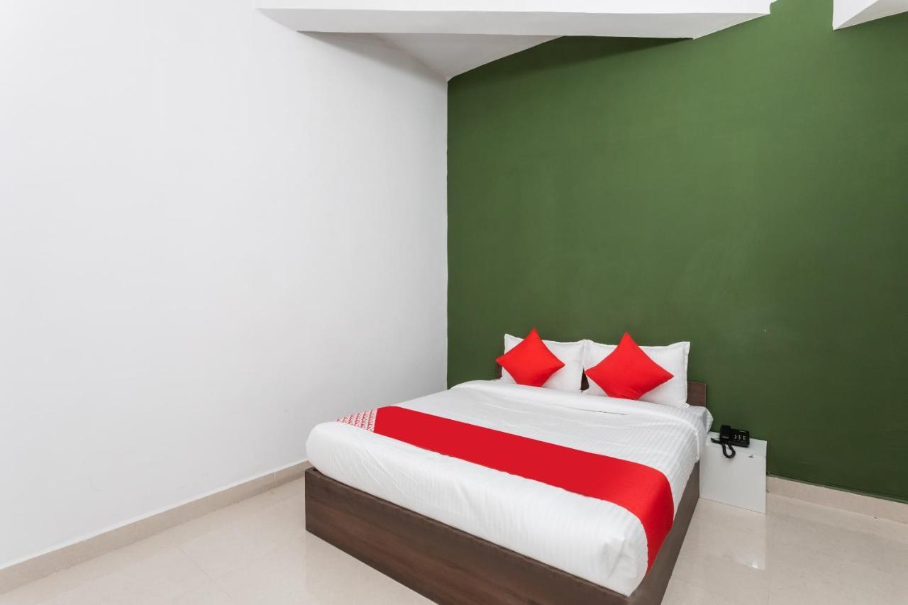Oyo Hotel Convivial Paradise Shamsgarh Eksteriør bilde