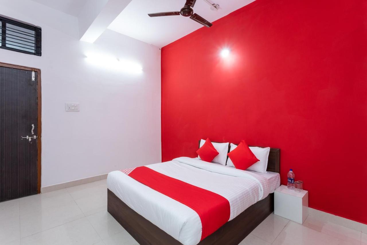 Oyo Hotel Convivial Paradise Shamsgarh Eksteriør bilde