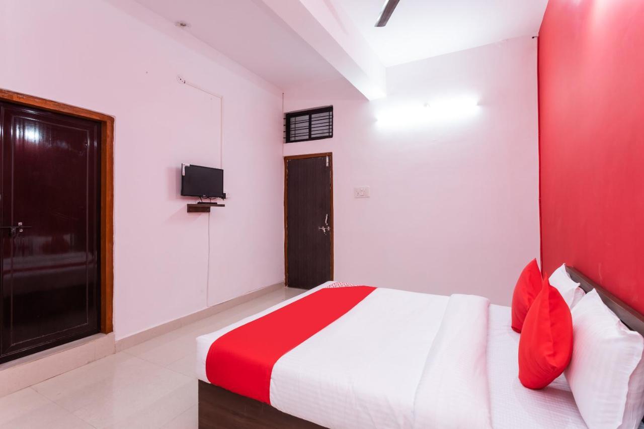 Oyo Hotel Convivial Paradise Shamsgarh Eksteriør bilde